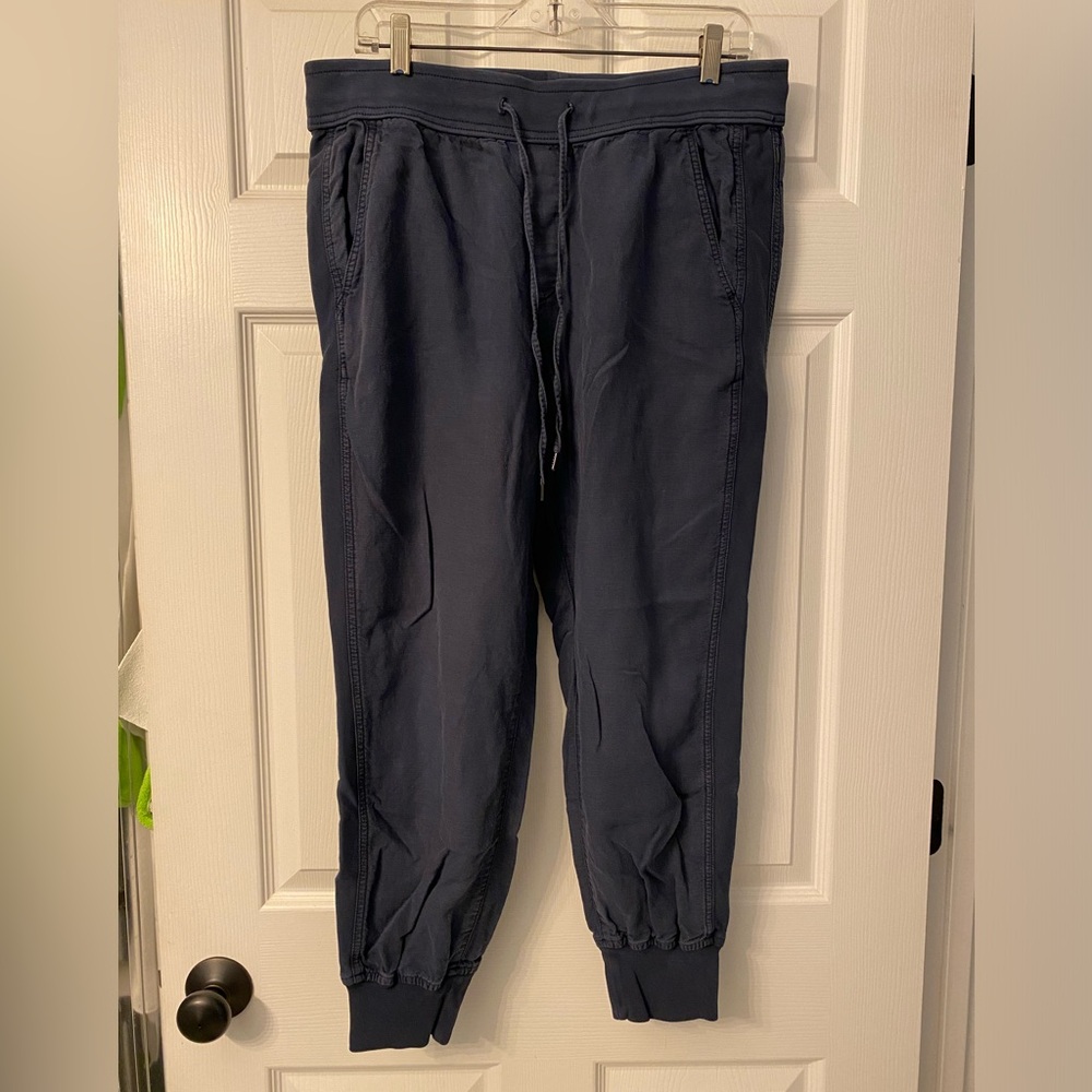 GAP Women's Navy Blue Joggers